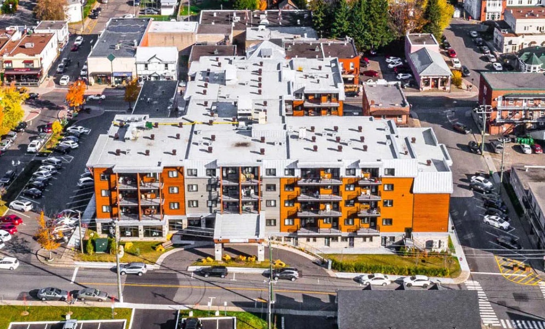 Vue aérienne de la Résidence des Laurentides à Sainte-Agathe-des-Monts